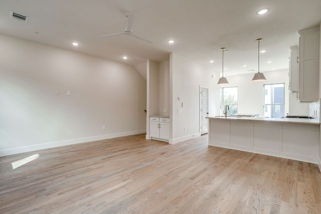 2820 Weisenberger Street 102, Fort Worth, TX 76107