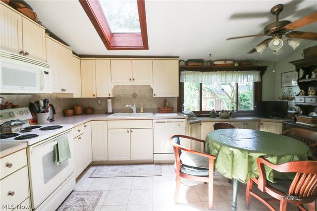 10556 E River Rd., Columbia Station, OH 44035