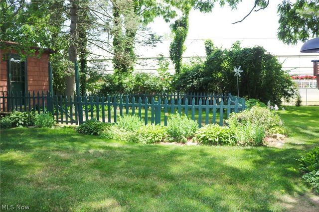 10556 E River Rd., Columbia Station, OH 44035