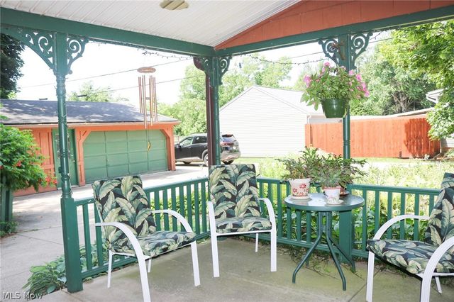 10556 E River Rd., Columbia Station, OH 44035