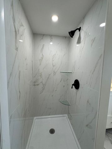 41 Imperial Ave, Pittsfield, MA 01201