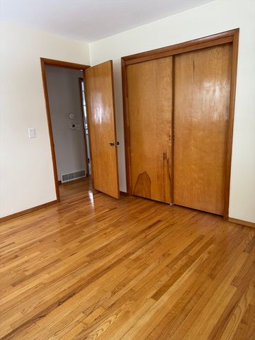 41 Imperial Ave, Pittsfield, MA 01201