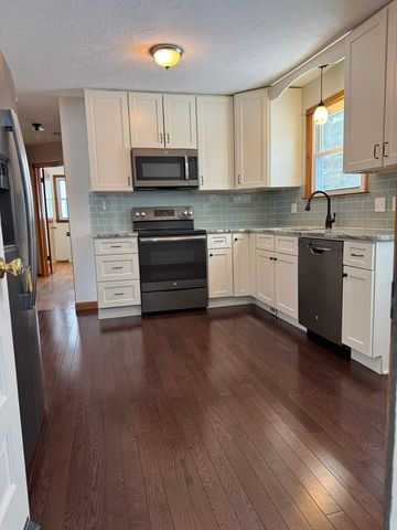 41 Imperial Ave, Pittsfield, MA 01201