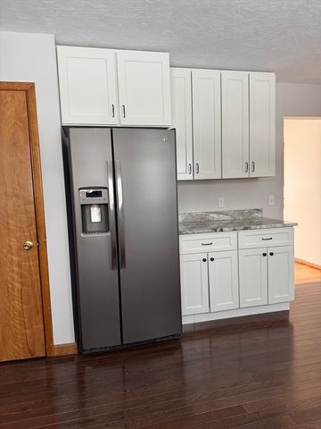 41 Imperial Ave, Pittsfield, MA 01201