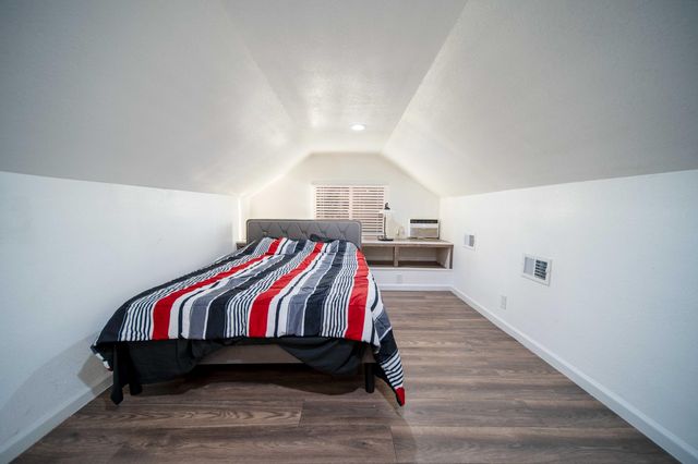 179 N Acacia Street, Woodlake, CA 93286