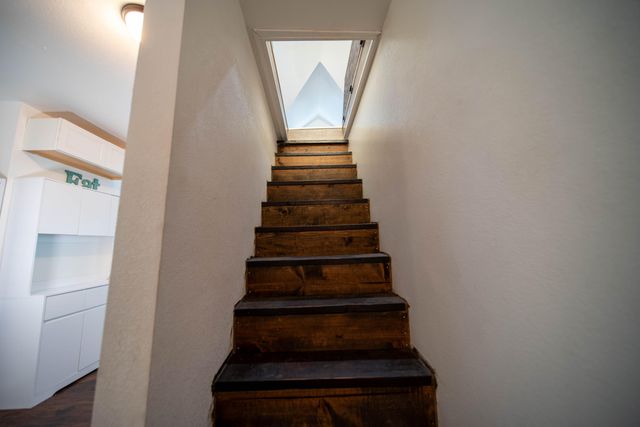 179 N Acacia Street, Woodlake, CA 93286