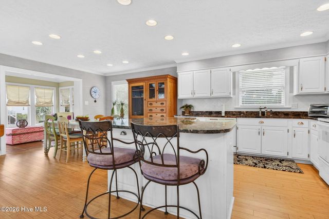 33 Raeford Street, Ocean Isle Beach, NC 28469