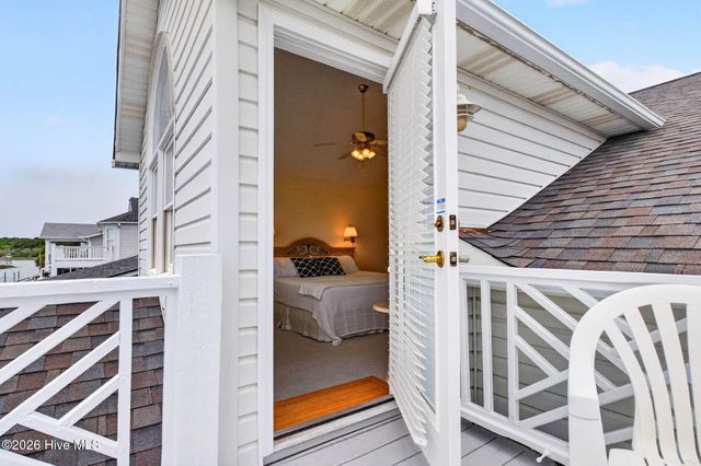 33 Raeford Street, Ocean Isle Beach, NC 28469