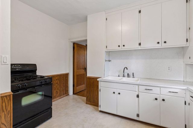 931 Ottawa Avenue, West Saint Paul, MN 55118
