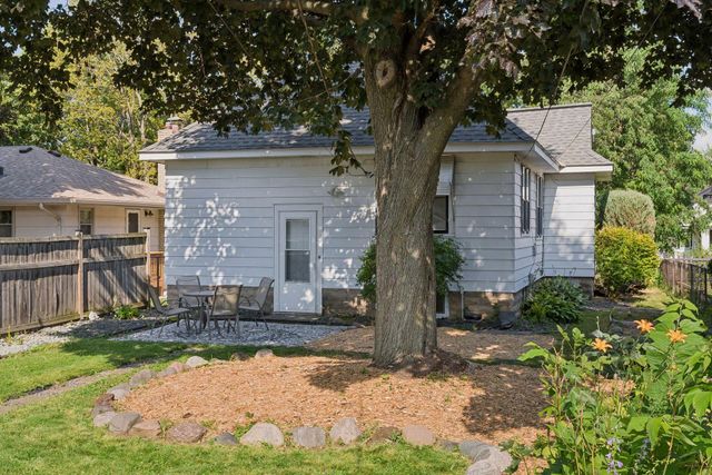 931 Ottawa Avenue, West Saint Paul, MN 55118