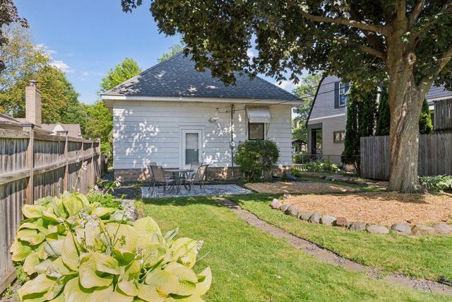 931 Ottawa Avenue, West Saint Paul, MN 55118