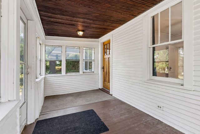931 Ottawa Avenue, West Saint Paul, MN 55118