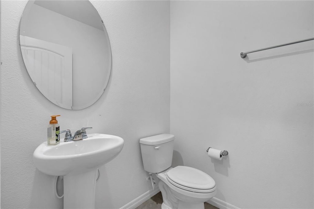 Image 32 of property listing at 12043 HOLYSTONE STREET, Winter Garden, FL 34787