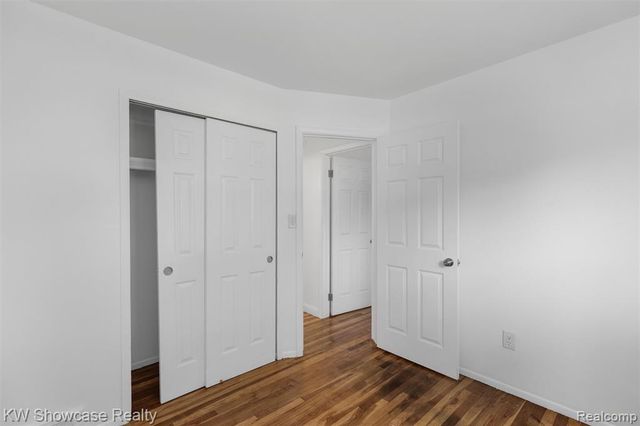 32116 Palmer Road, Westland, MI 48186