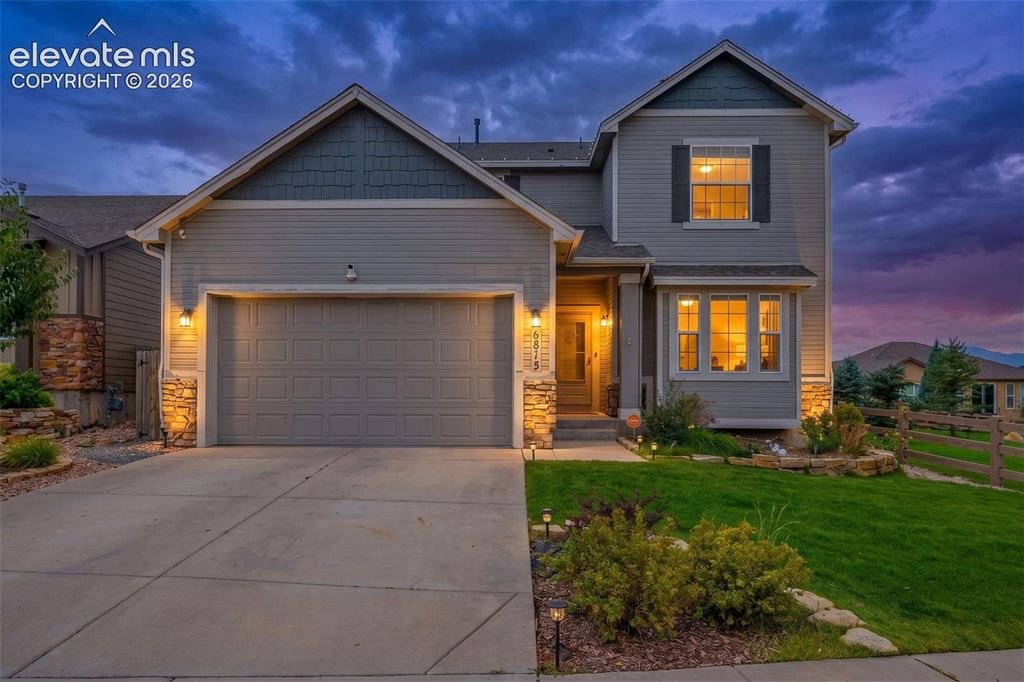 6815 Mustang Rim Drive, Colorado Springs, CO 80923 — photo 2