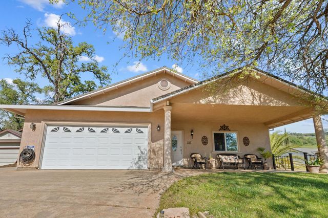 217 Poker Flat Rd, Copperopolis, CA 95228