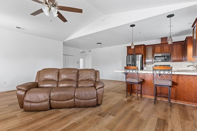 217 Poker Flat Rd, Copperopolis, CA 95228