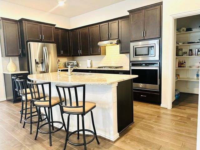 862 Leadtree LOOP, Buda, TX 78610