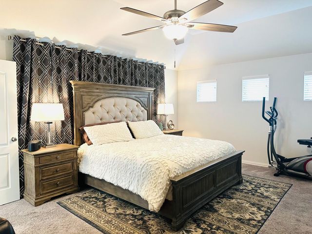 862 Leadtree LOOP, Buda, TX 78610