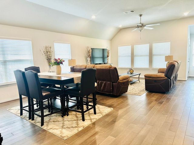862 Leadtree LOOP, Buda, TX 78610