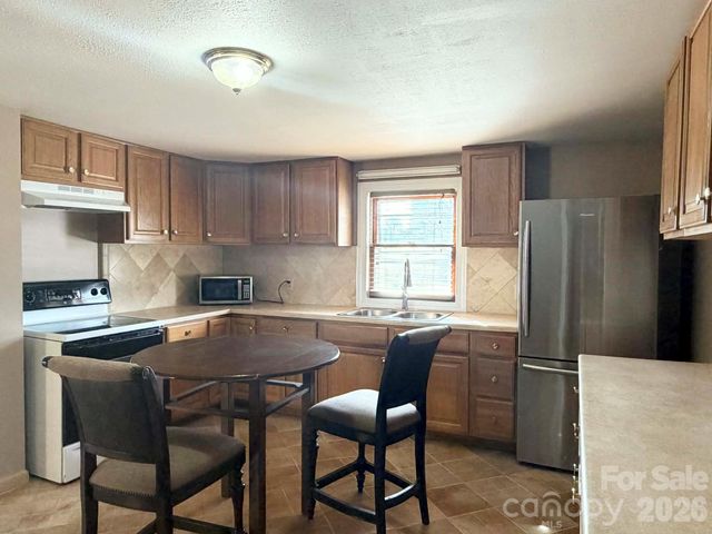 2742 Hwy 268 Highway, Lenoir, NC 28645