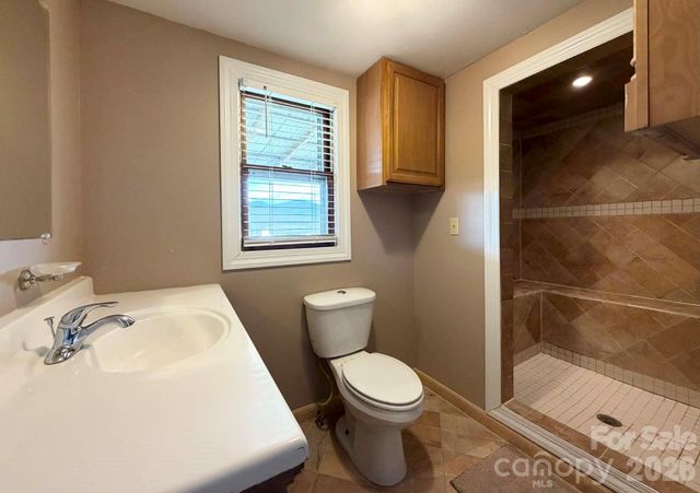 2742 Hwy 268 Highway, Lenoir, NC 28645