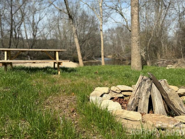 2742 Hwy 268 Highway, Lenoir, NC 28645