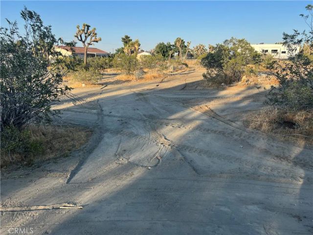 2825 Del Rosa Road, Phelan, CA 92371