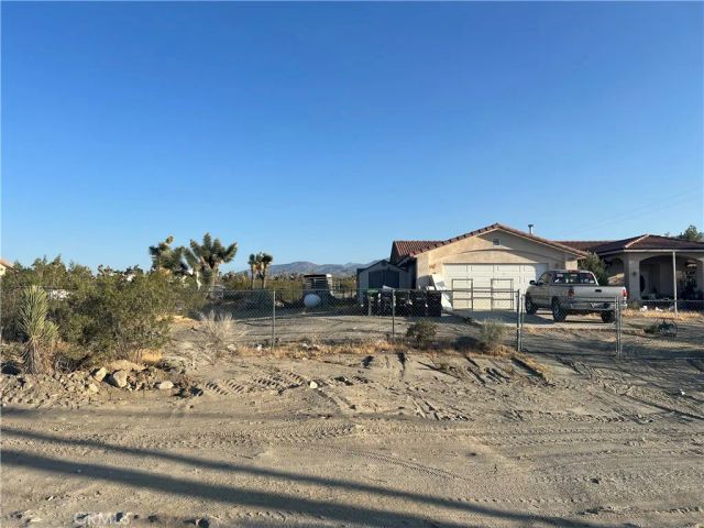 2825 Del Rosa Road, Phelan, CA 92371