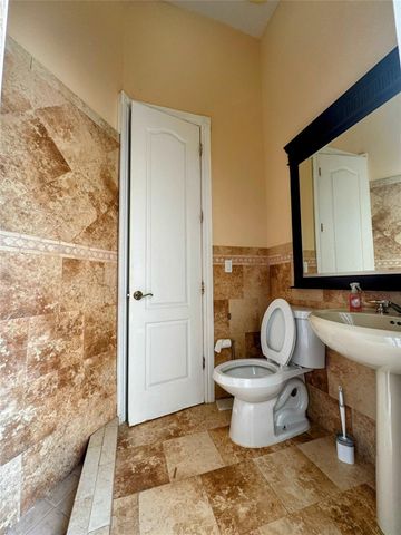 5981 SW 37th Terrace, Fort Lauderdale, FL 33312