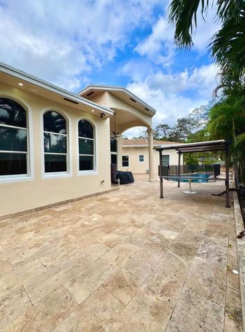 5981 SW 37th Terrace, Fort Lauderdale, FL 33312