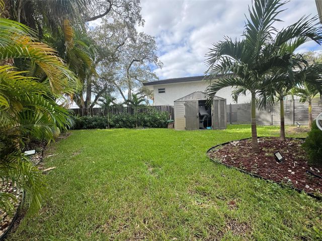 5981 SW 37th Terrace, Fort Lauderdale, FL 33312