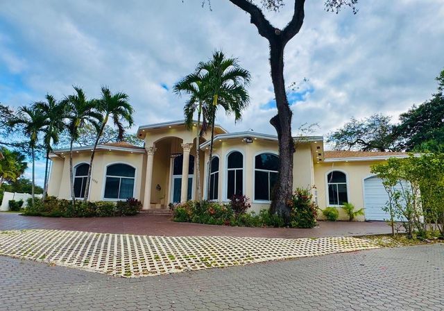 5981 SW 37th Terrace, Fort Lauderdale, FL 33312