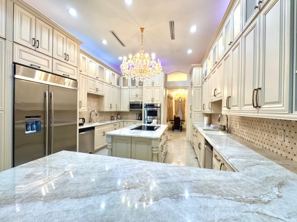 5981 SW 37th Terrace, Fort Lauderdale, FL 33312