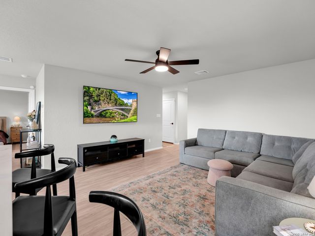 2828 Rosefinch, New Braunfels, TX 78130