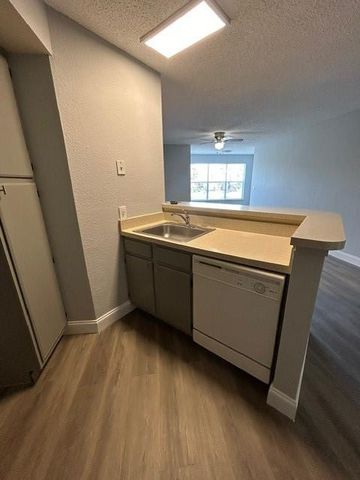 1401 Village Boulevard 923, West Palm Beach, FL 33409