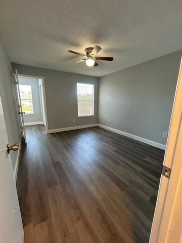 1401 Village Boulevard 923, West Palm Beach, FL 33409