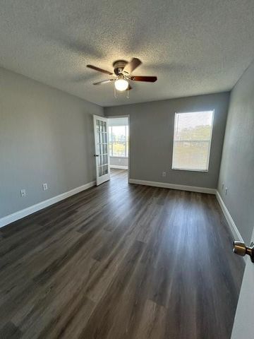 1401 Village Boulevard 923, West Palm Beach, FL 33409