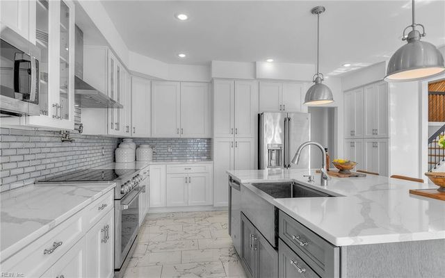 118 Sleepy Point WAY, Suffolk, VA 23435