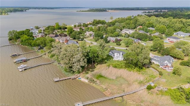 118 Sleepy Point WAY, Suffolk, VA 23435