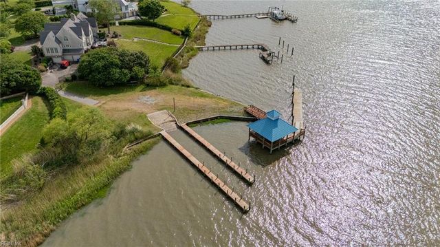 118 Sleepy Point WAY, Suffolk, VA 23435