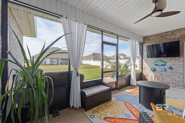 10831 Winning Colors Trail, Daphne, AL 36526