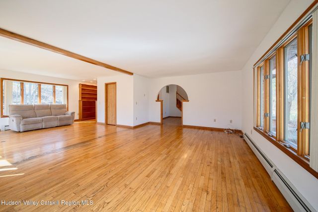 5 Maverick Terrace, Woodstock, NY 12498
