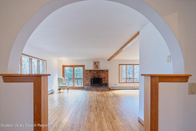 5 Maverick Terrace, Woodstock, NY 12498