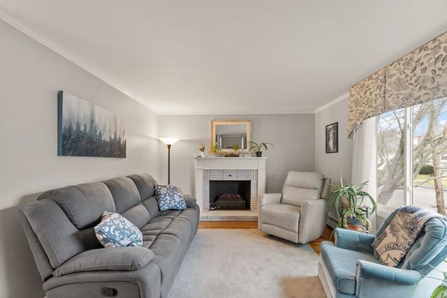 17 Gallows Hill Rd., Salem, MA 01970