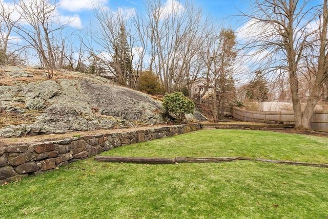 17 Gallows Hill Rd., Salem, MA 01970