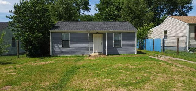 305 Burch Rd, Clarksville, TN 37042