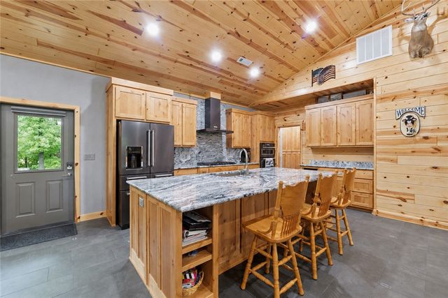 13520 Gooseberry Road, Bentonville, AR 72712
