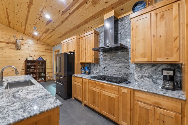 13520 Gooseberry Road, Bentonville, AR 72712