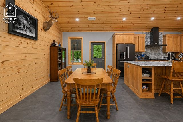 13520 Gooseberry Road, Bentonville, AR 72712